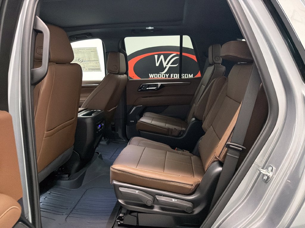 New 2026 Chevrolet Tahoe High Country w/ Sun And Tow Package AWD/4WD image 13
