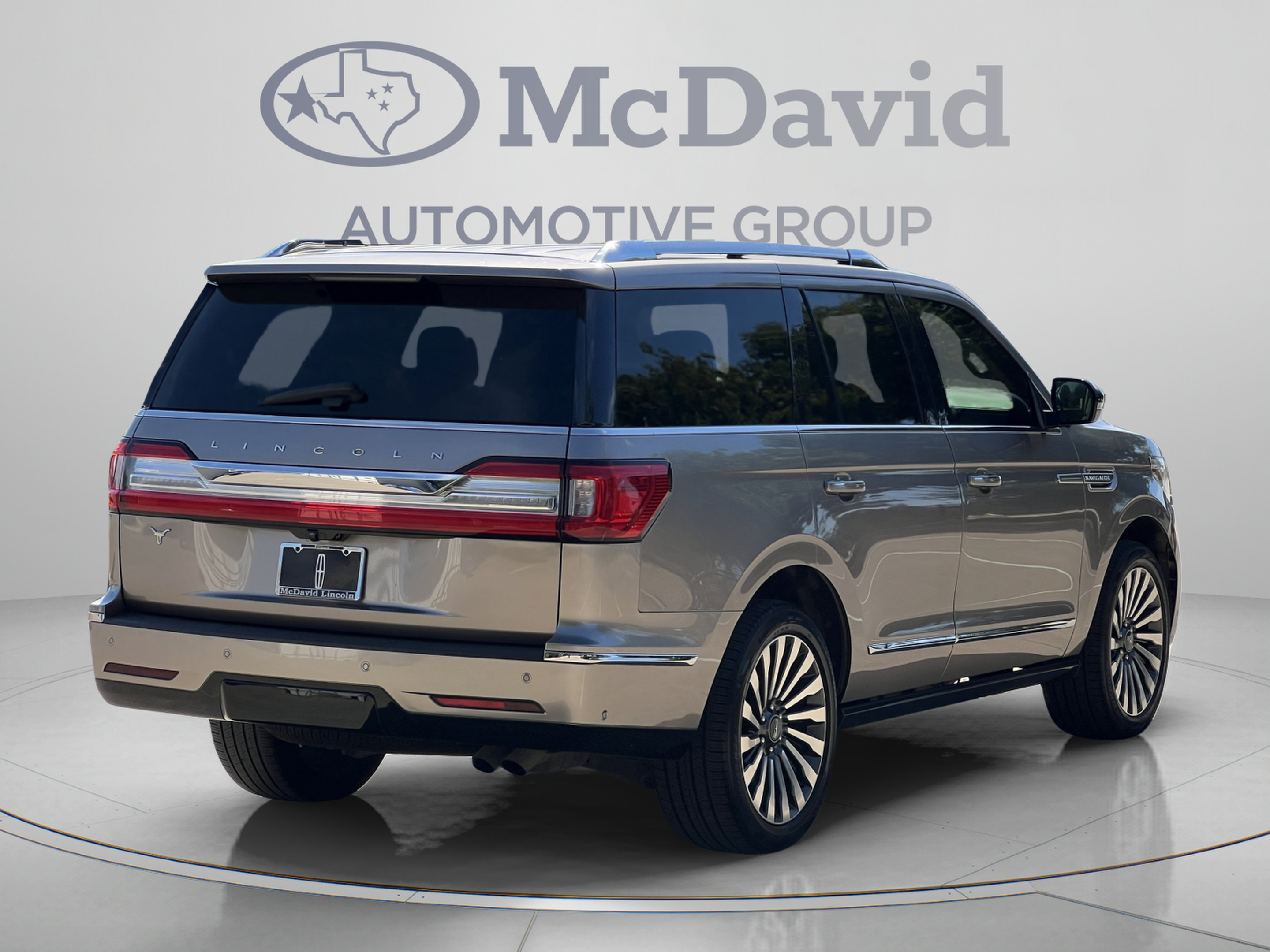 Used 2020 Lincoln Navigator Reserve w/ Luxury Package RWD image 7