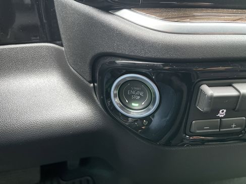 New 2026 GMC Sierra 1500 Elevation image 50