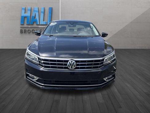 Used 2018 Volkswagen Passat 2.0T SEL Premium FWD image 8