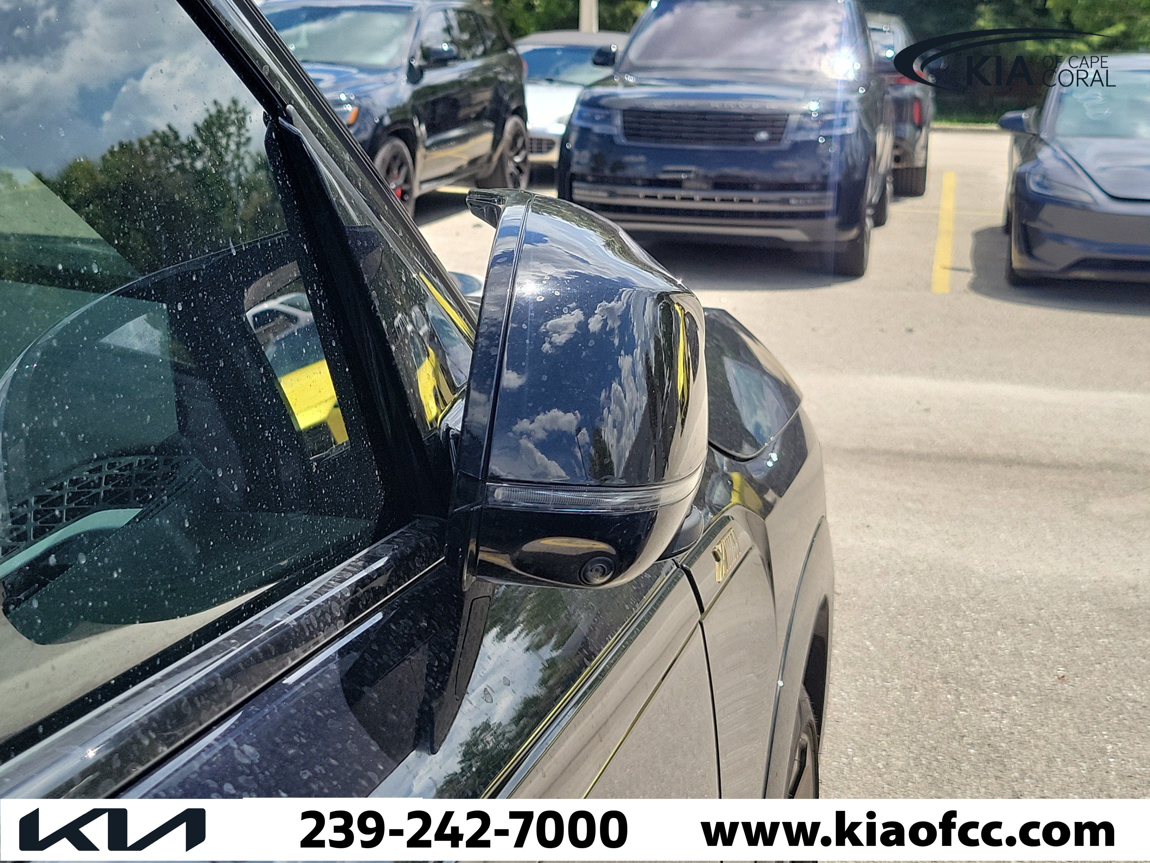 Used 2023 BMW XM AWD/4WD image 8