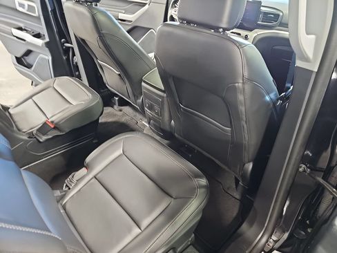 Used 2023 Ford Explorer XLT w/ Equipment Group 202A AWD/4WD image 11