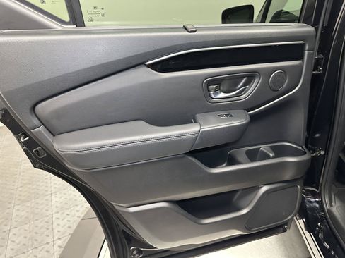 Certified 2023 Honda Pilot Touring image 30