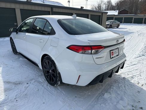 Certified 2024 Toyota Corolla SE image 4