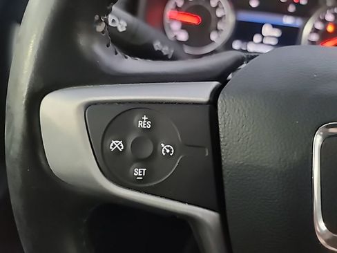 Used 2019 GMC Terrain SLT image 17