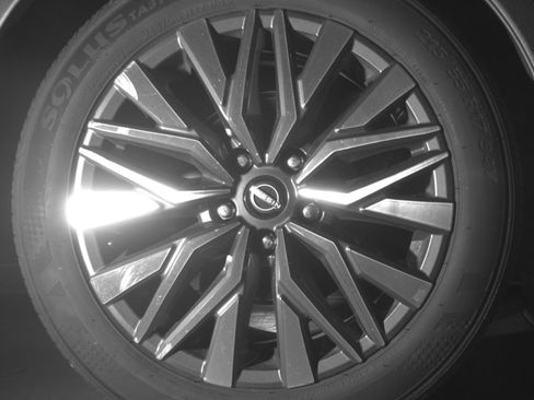 Used 2025 Nissan Altima 2.5 SV FWD image 18