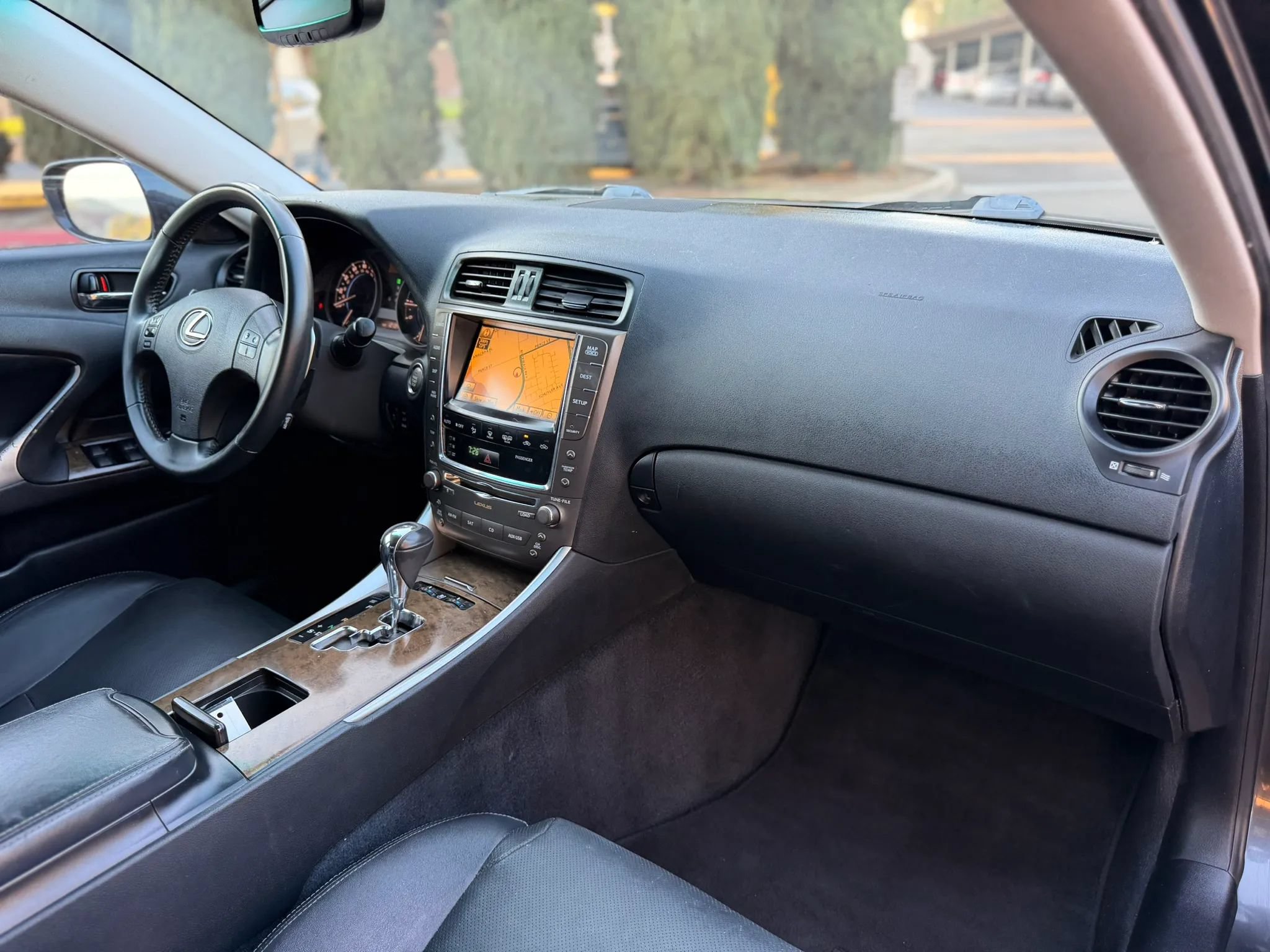 Used 2010 Lexus IS 250 w/ Preferred Accessory Package RWD image 14