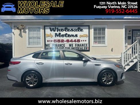 Used 2020 Kia Optima LX image 1