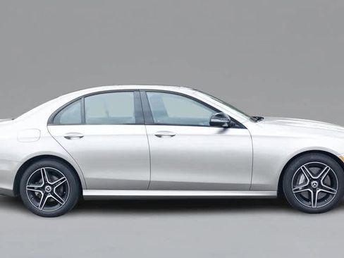 Certified 2023 Mercedes-Benz E 350 4MATIC Sedan image 4