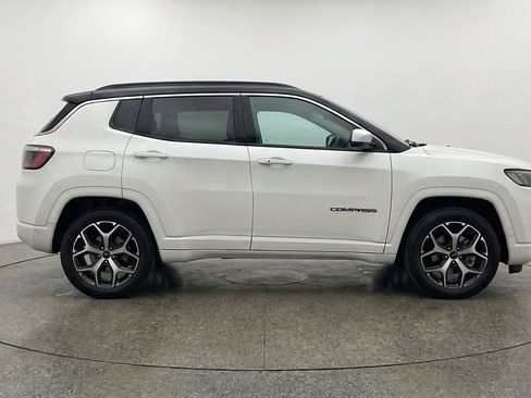 Used 2025 Jeep Compass Limited AWD/4WD image 11