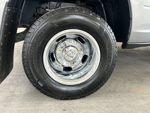 Used 2024 RAM 3500 Big Horn AWD/4WD image 23