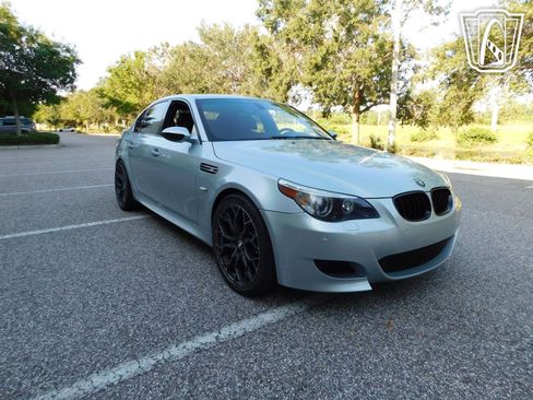 Used 2006 BMW M5 image 13