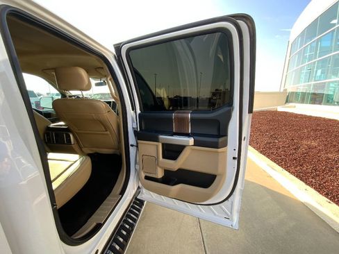 Used 2016 Ford F150 Lariat w/ Equipment Group 501A Mid image 18