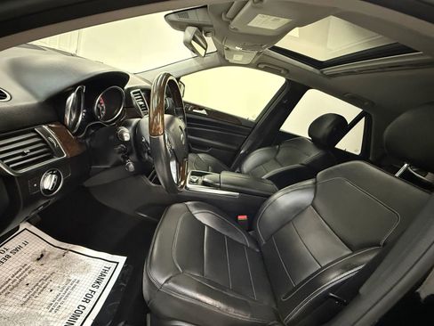 Used 2013 Mercedes-Benz ML 350 ML 350 Sport Utility 4D image 16