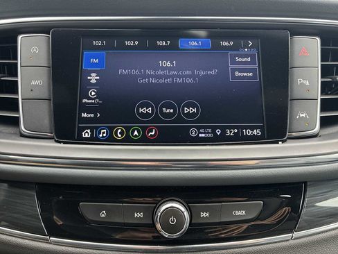 Used 2024 Buick Enclave Premium image 13