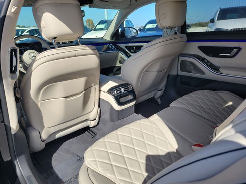 Certified 2023 Mercedes-Benz S 580 4MATIC Sedan image 15