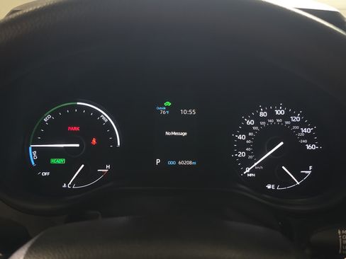 Used 2023 Toyota Sienna LE AWD/4WD image 17