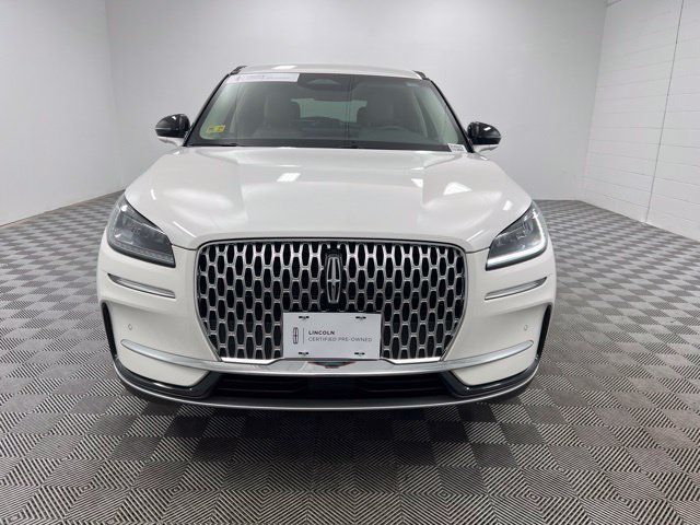 Used 2023 Lincoln Corsair AWD w/ Equipment Group 101A image 3