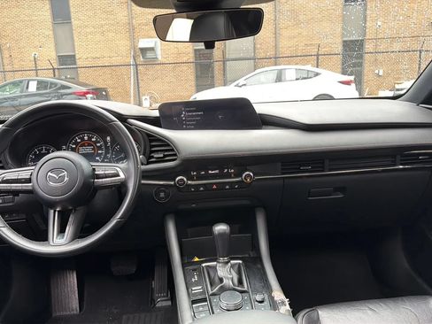 Used 2019 MAZDA MAZDA3 Hatchback w/ Premium Package FWD image 20
