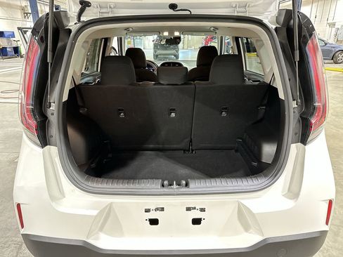 Used 2024 Kia Soul LX w/ Option Group 015 image 19