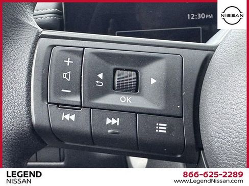 Used 2025 Nissan Kicks SV w/ SV Premium Package AWD/4WD image 18