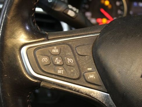 Used 2021 Chevrolet Equinox LT image 21