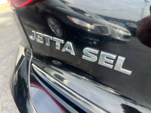 Used 2017 Volkswagen Jetta SEL FWD image 5