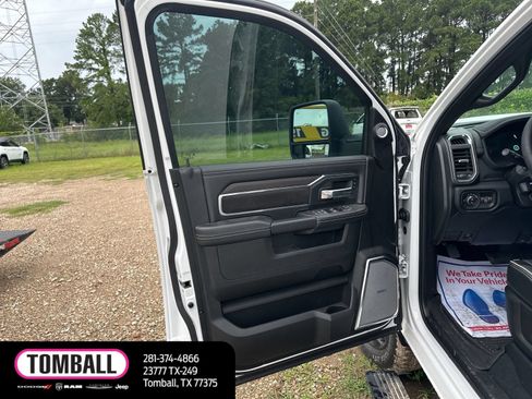 Used 2026 RAM 2500 Laramie AWD/4WD image 7