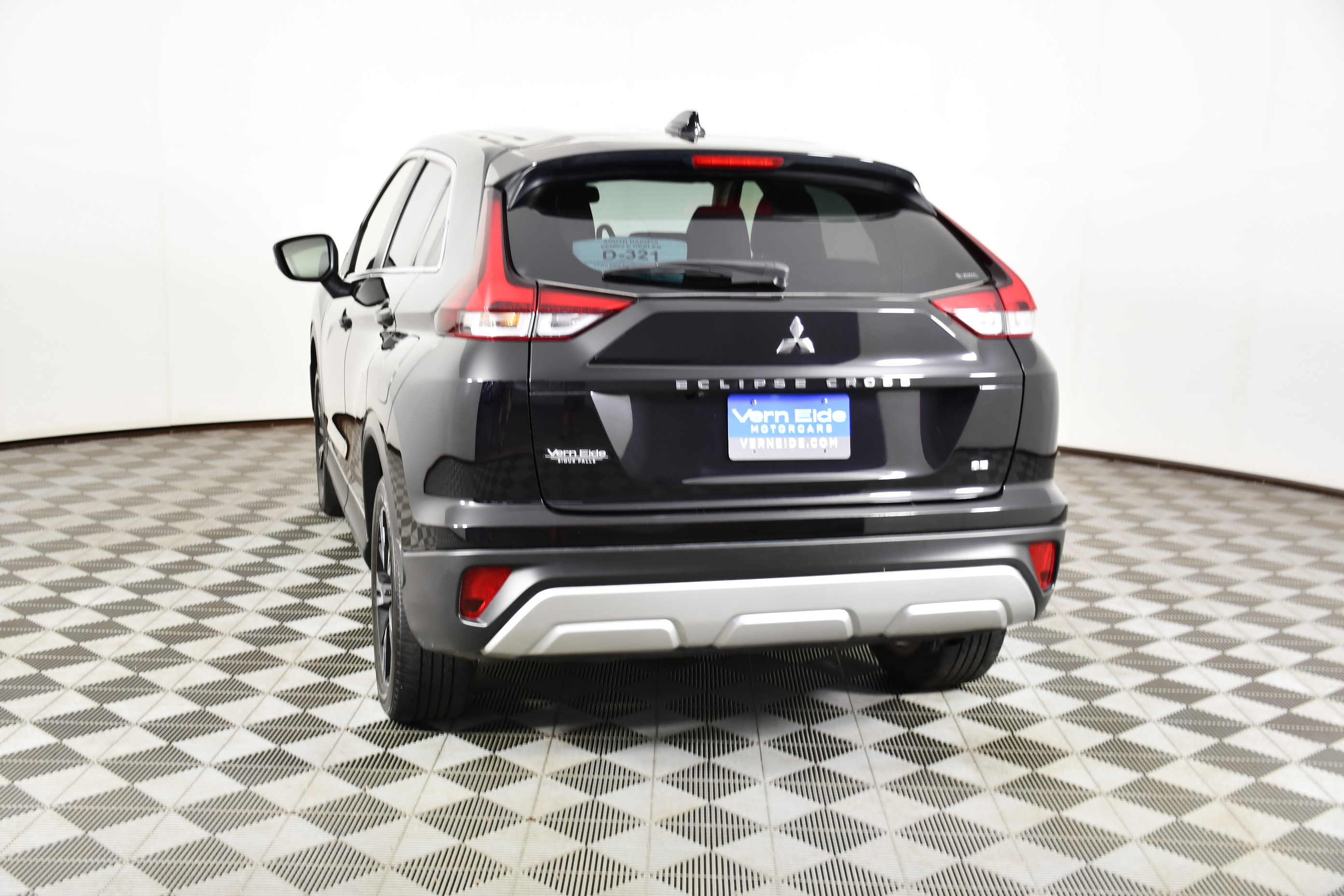 Used 2025 Mitsubishi Eclipse Cross SE AWD/4WD image 7