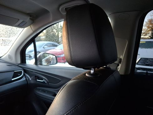 Used 2018 Buick Encore Preferred image 17