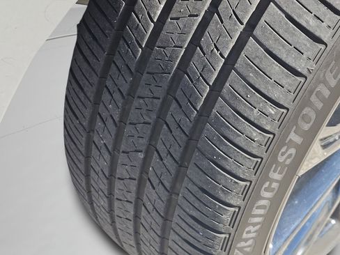 Used 2024 Lexus IS 350 F Sport w/ Navigation Package image 21