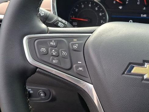 Used 2023 Chevrolet Equinox Premier FWD image 18