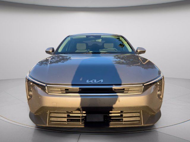 Used 2025 Kia K4 FWD image 4