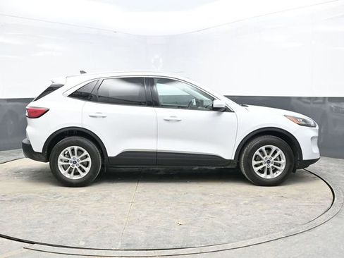Used 2021 Ford Escape SE image 8
