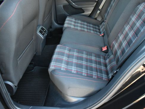 Used 2017 Volkswagen GTI S image 24