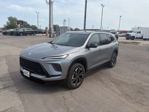 New 2026 Buick Enclave Sport Touring w/ LPO, Floor Liner Package image 2