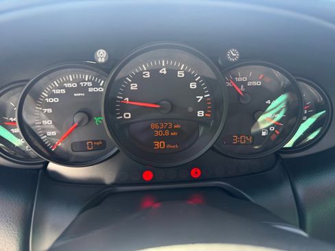 Used 2004 Porsche 911 Carrera RWD image 14