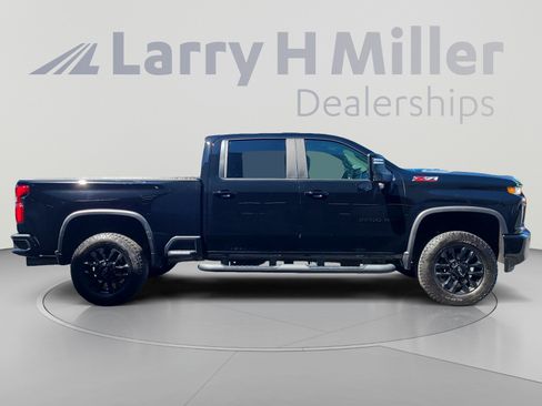 Used 2022 Chevrolet Silverado 3500 LTZ w/ LTZ Plus Package AWD/4WD image 6