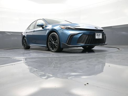 Certified 2025 Toyota Camry SE w/ Convenience Package FWD image 27