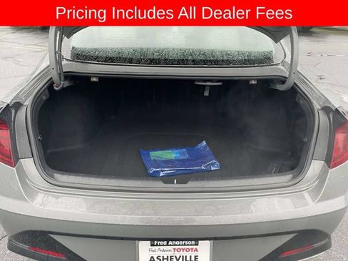Used 2023 Hyundai Sonata SEL w/ Convenience Package FWD image 12