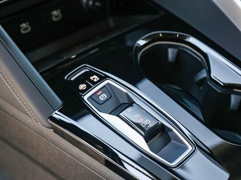 Certified 2025 Audi Q5 Premium w/ Convenience Package AWD/4WD image 22