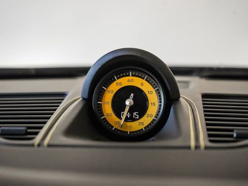 Certified 2025 Porsche 911 GT3 RS image 21