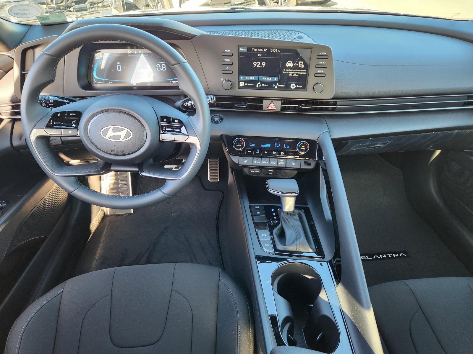 Used 2026 Hyundai Elantra SEL Sport FWD image 11