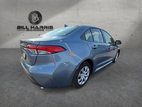 Used 2023 Toyota Corolla LE w/ Carpet Mat Package (TMS) FWD image 3