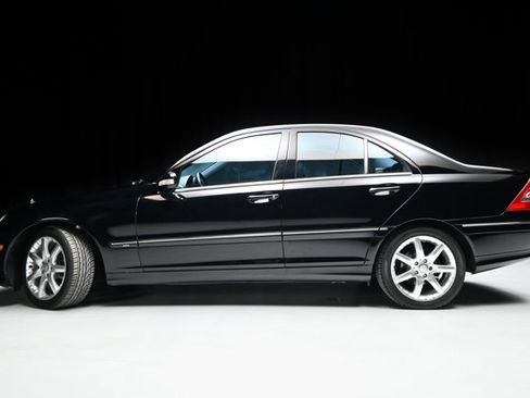 Used 2003 Mercedes-Benz C 230 Sedan image 18