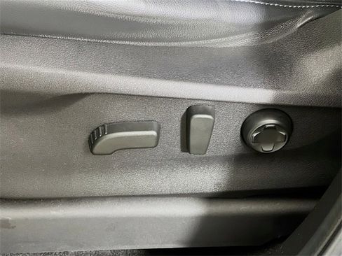 Used 2024 Subaru Ascent Limited image 11