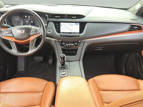 Used 2024 Cadillac XT5 Premium Luxury w/ Technology Package FWD image 15