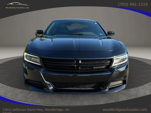 Used 2020 Dodge Charger SXT w/ Leather Interior Group RWD image 7