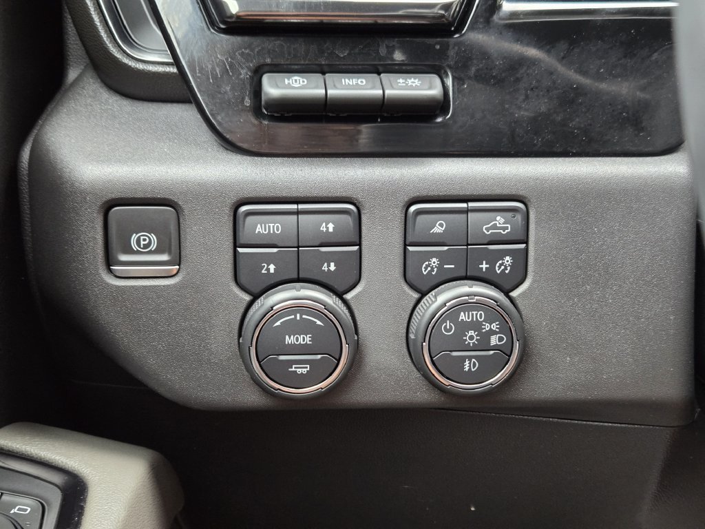 Used 2024 Chevrolet Silverado 1500 ZR2 w/ Technology Package AWD/4WD image 27