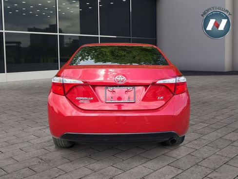 Used 2015 Toyota Corolla LE FWD image 4